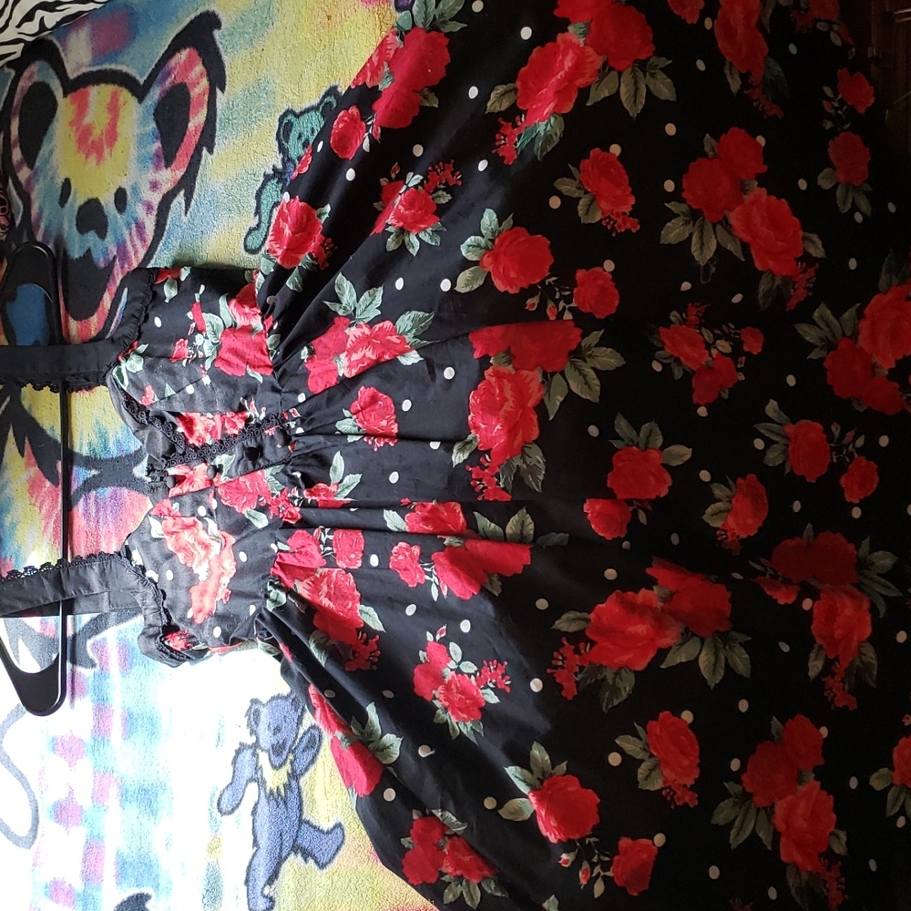 Hot topic Rose dress